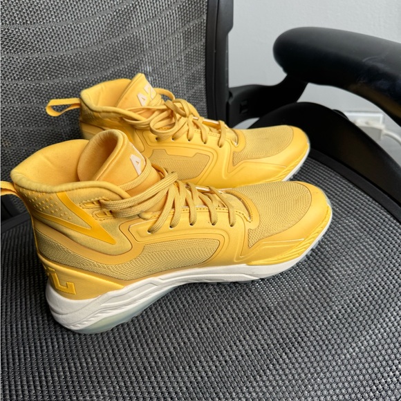 APL TechLoom Defender (Sunshine) - Picture 4 of 7